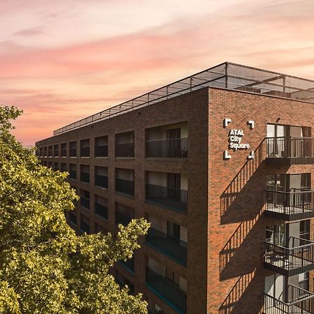 Symphony City Square Aparthotel Breslavia Exterior foto