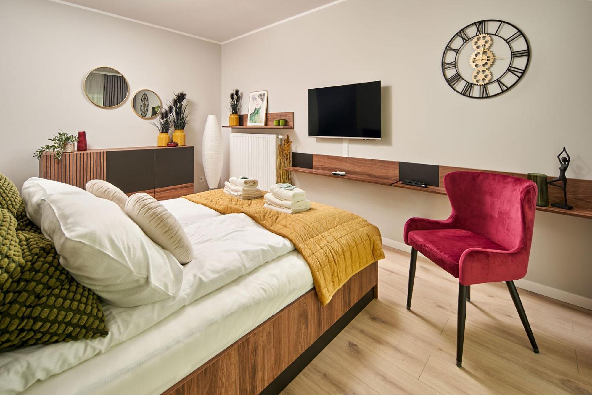 Symphony City Square Aparthotel Breslavia Exterior foto